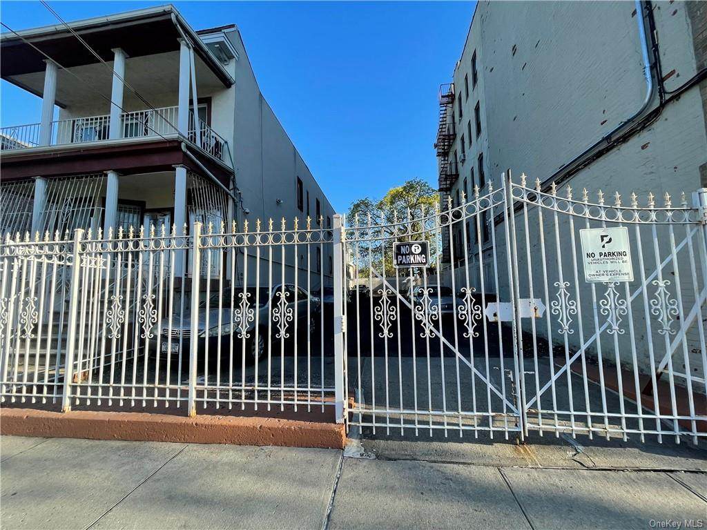 Mcgraw Avenue - Photo 1