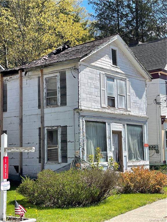 1023 Main Street - Photo 1