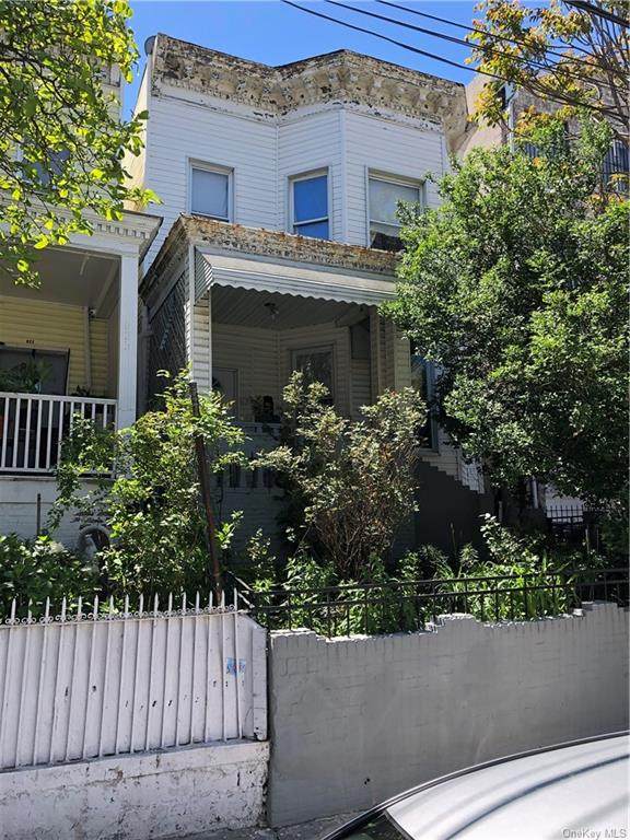 820 Elsmere Place - Photo 1