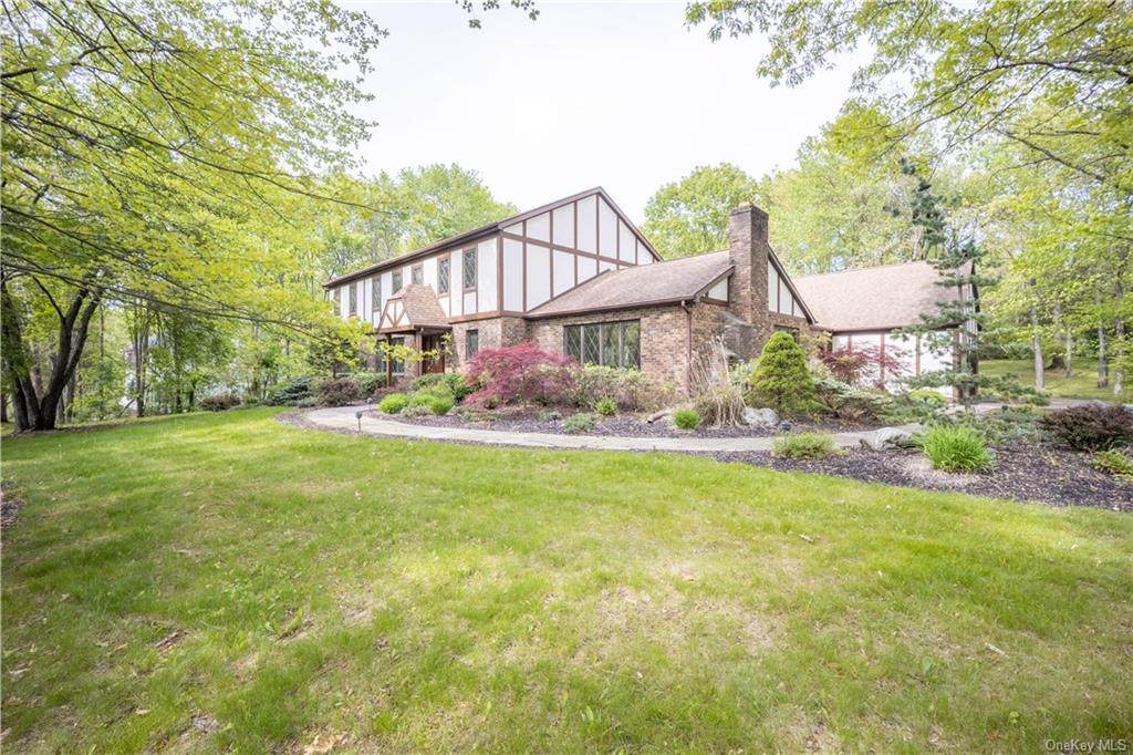 6 Chestnut Ridge Road - Photo 1