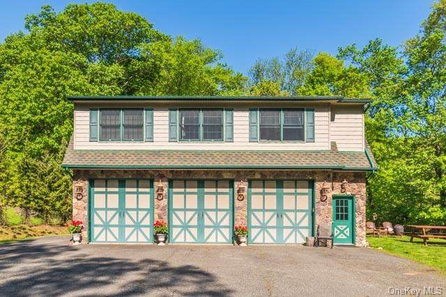 2 Lucien Drive - Photo 1
