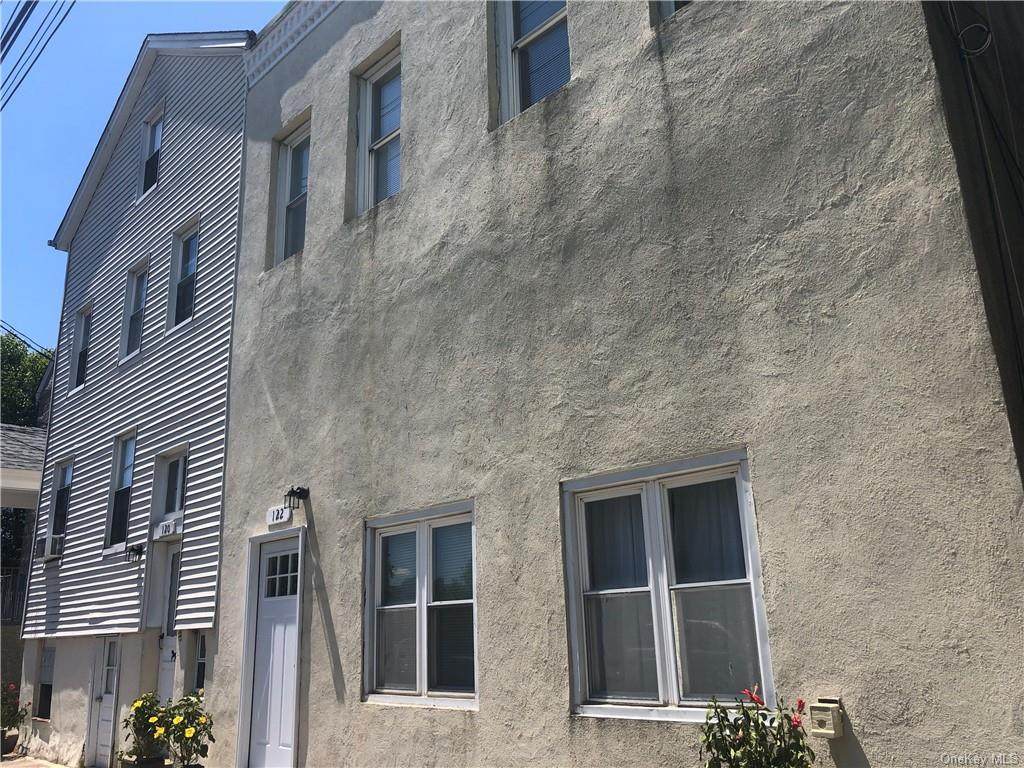 120 Crotona Avenue - Photo 1