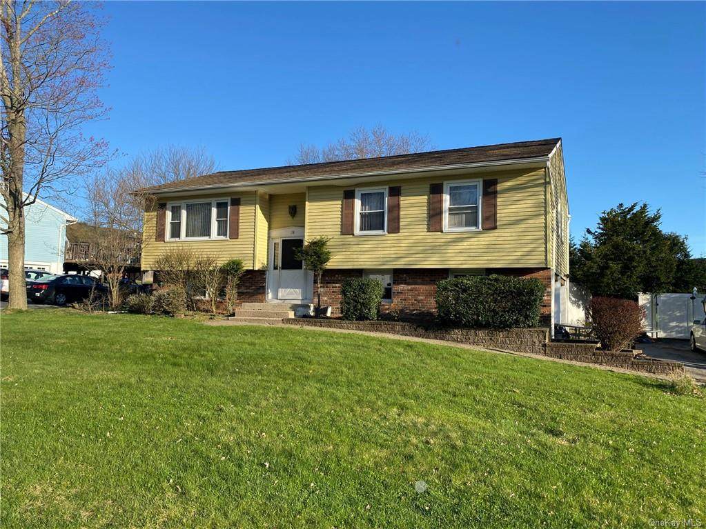 18 Congress Drive - Photo 1