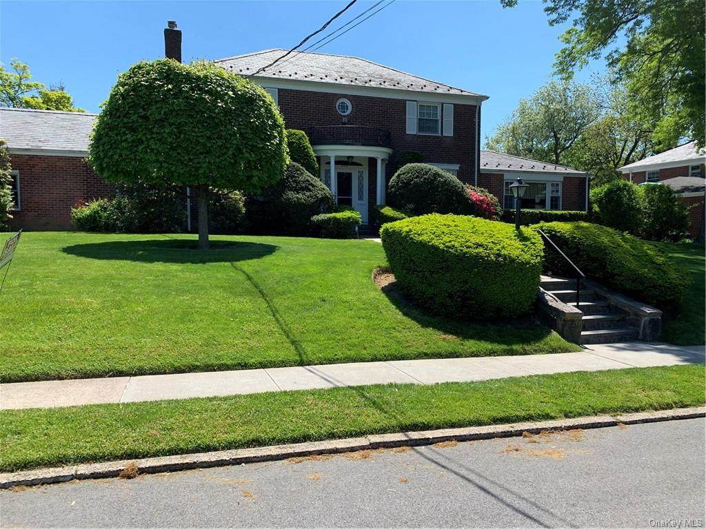 308 Kneeland Avenue - Photo 1