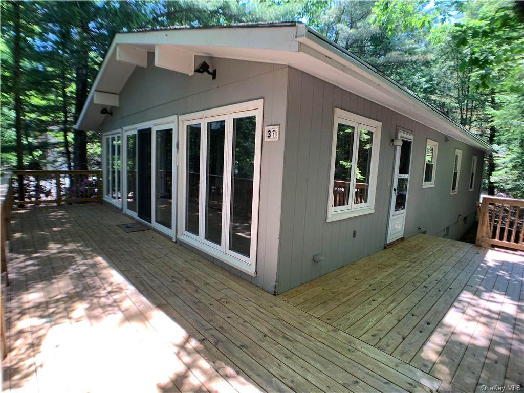 37 Kent Street - Photo 1