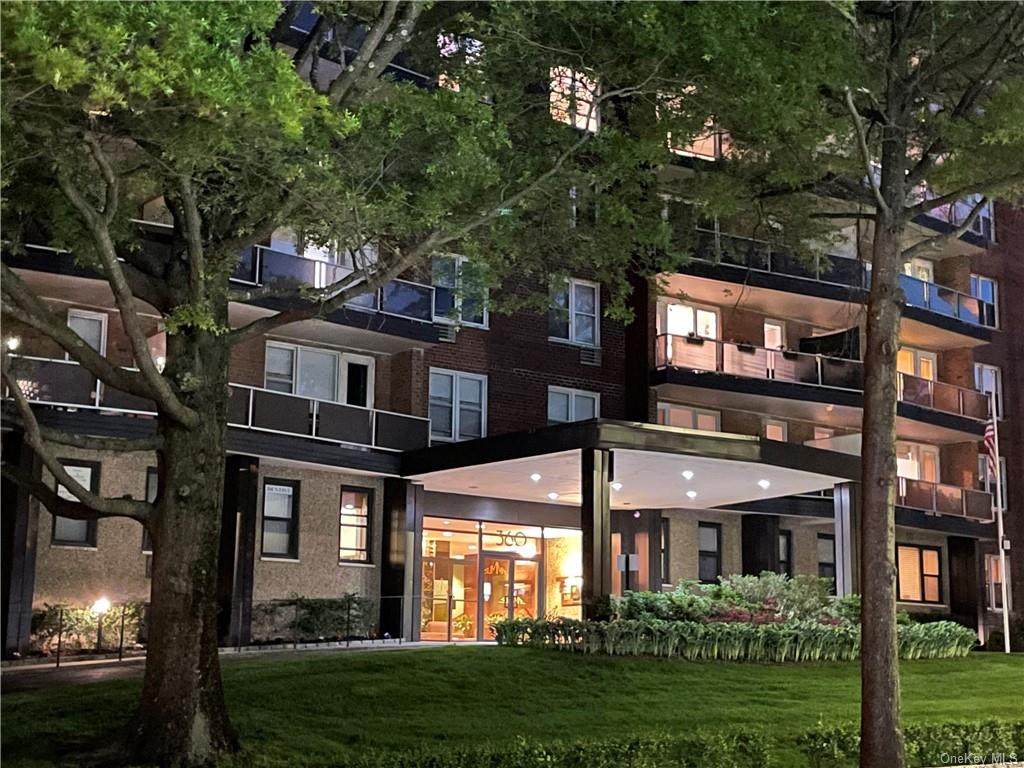 360 Westchester Avenue - Photo 1