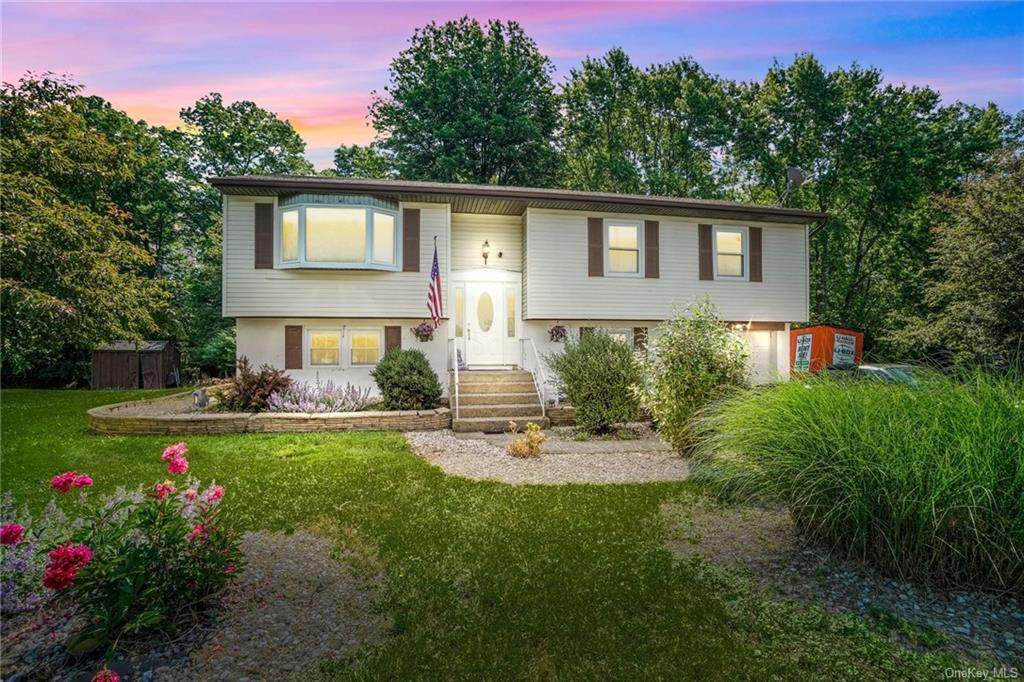 28 New Castle Drive - Photo 1
