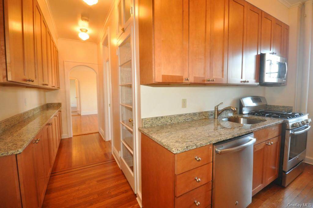 155 Garth Road - Photo 1
