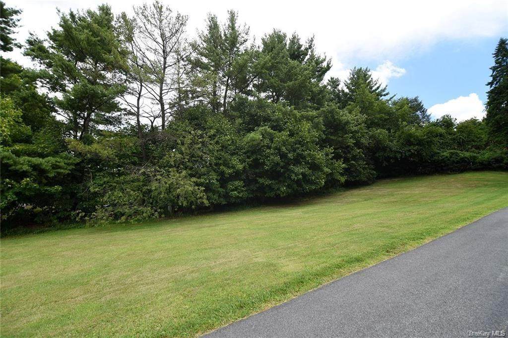 76 Hawkes Avenue - Photo 1