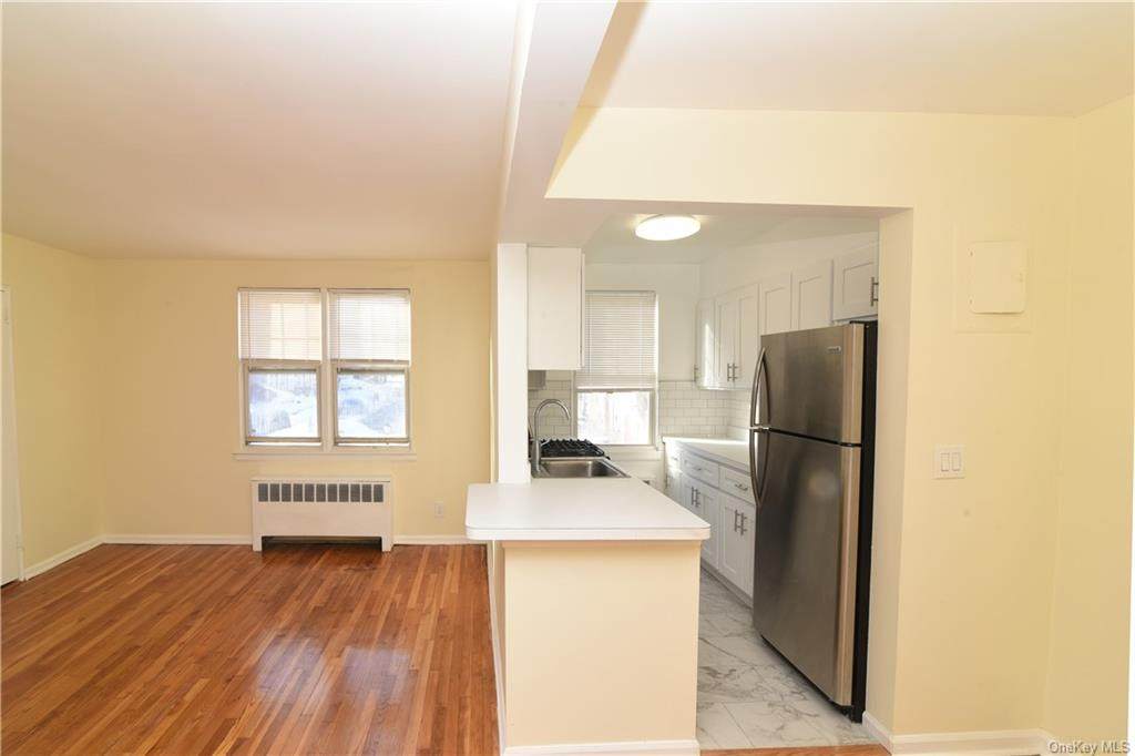 101 Carpenter Avenue - Photo 1