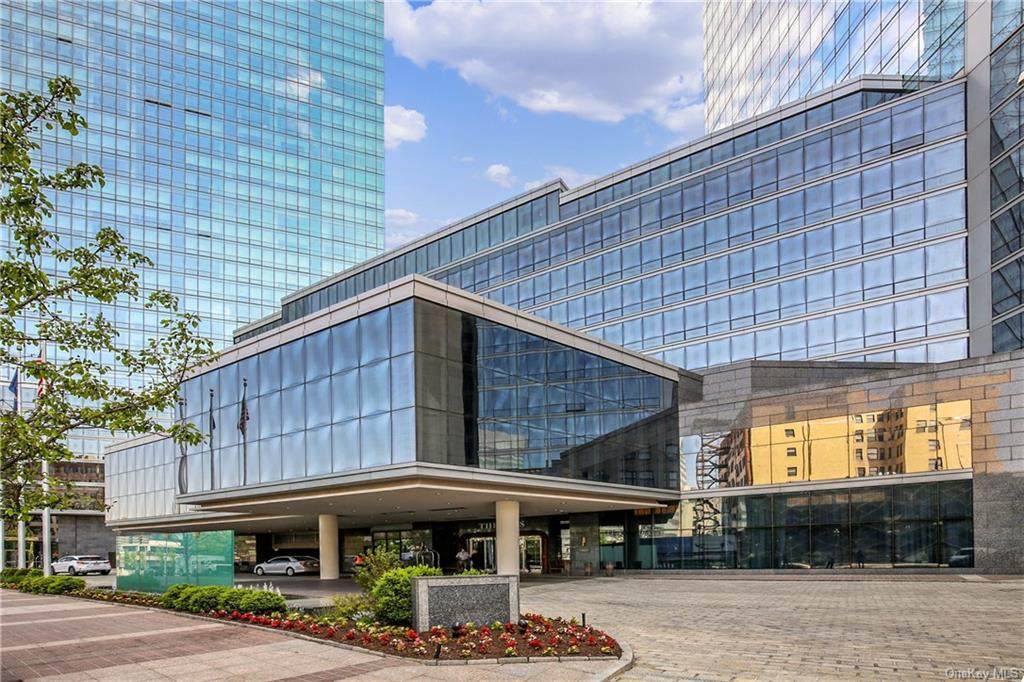 1 Renaissance Square - Photo 1