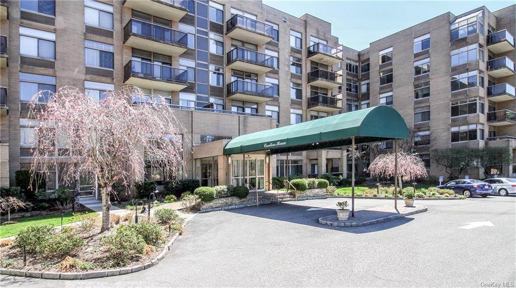 35 Chatsworth Avenue - Photo 1