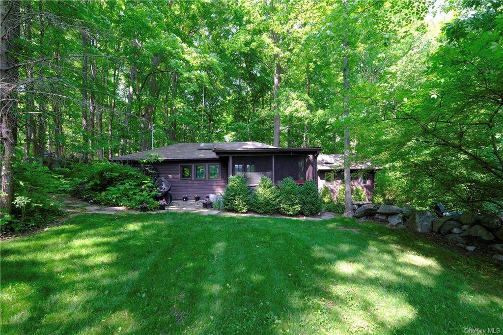131 Fairfield Drive - Photo 1