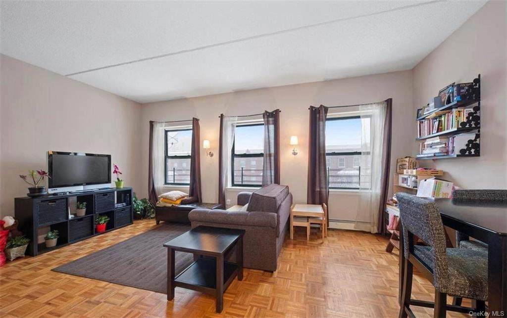 65 118th Street - Photo 1