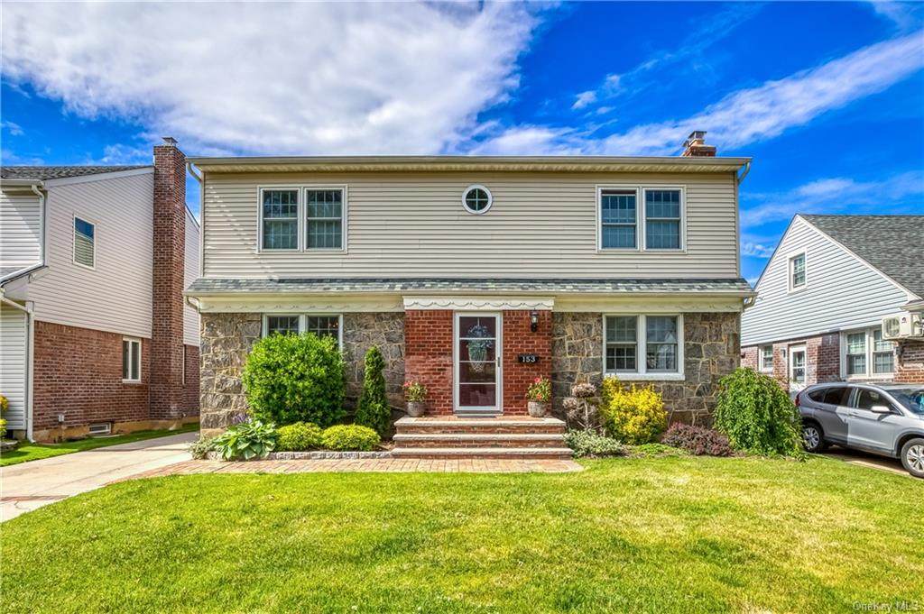 153 Lawrence Street - Photo 1