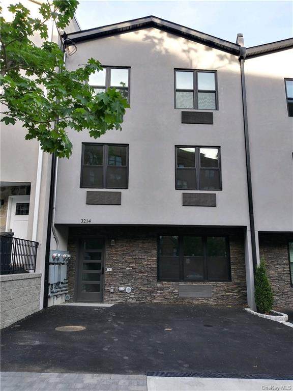 3214 Johnson Avenue - Photo 1