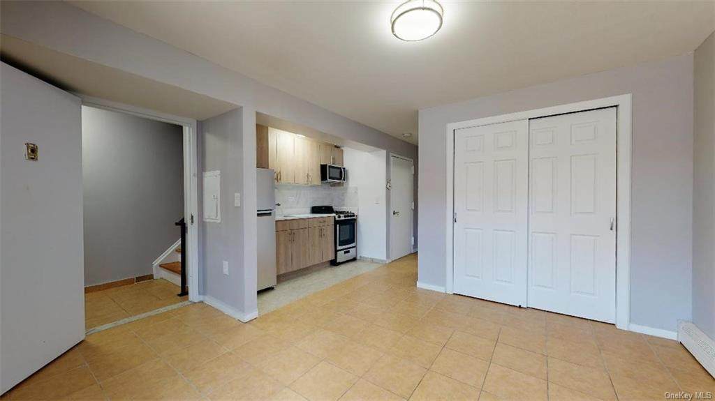 2728 Kingsbridge Terrace - Photo 1