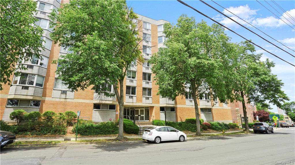 14 Nosband Avenue - Photo 1