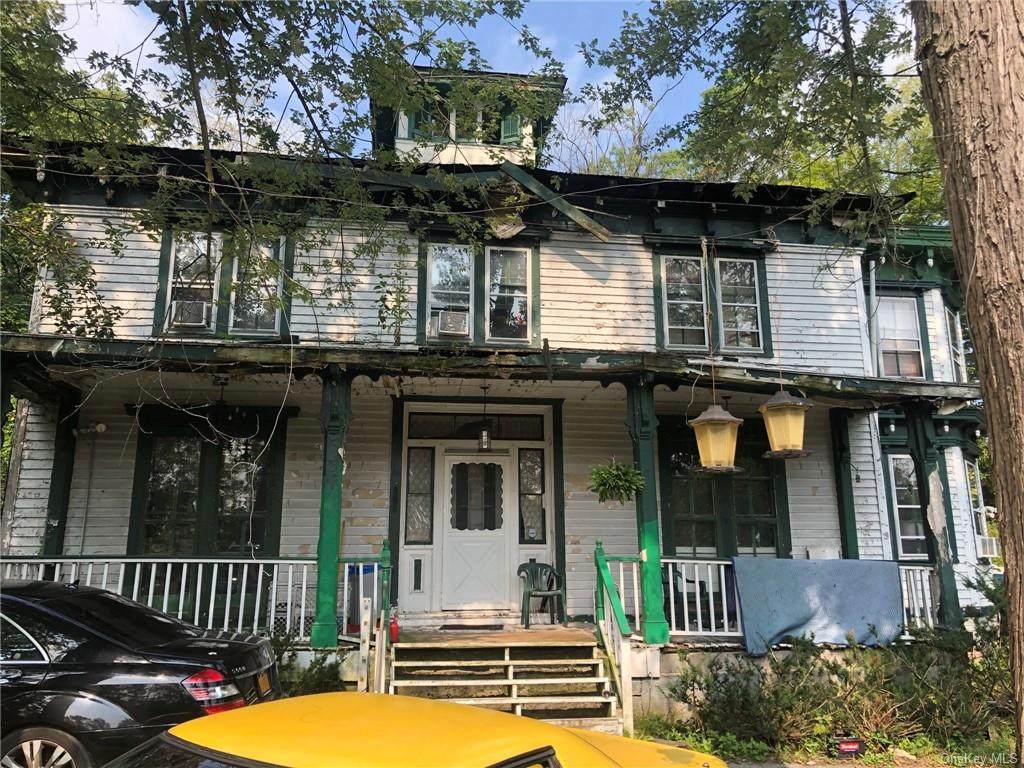 230 Greenwich Avenue - Photo 1