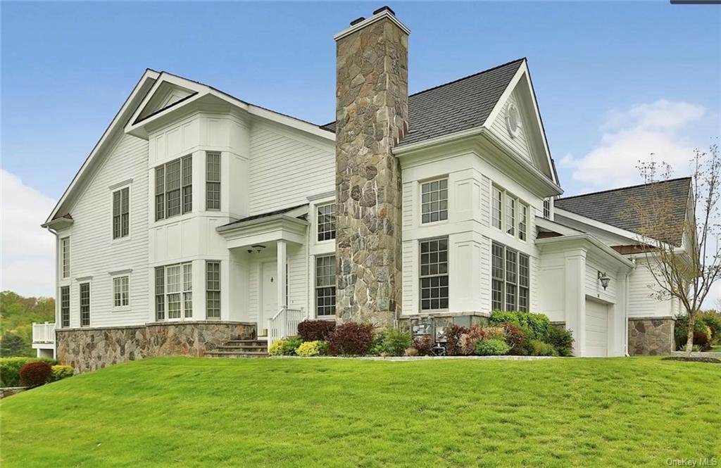 18 Shadow Tree Lane - Photo 1