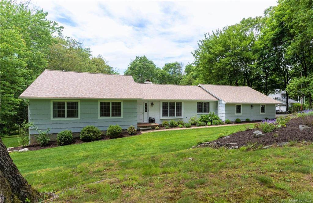 10 Willow Crest Drive - Photo 1