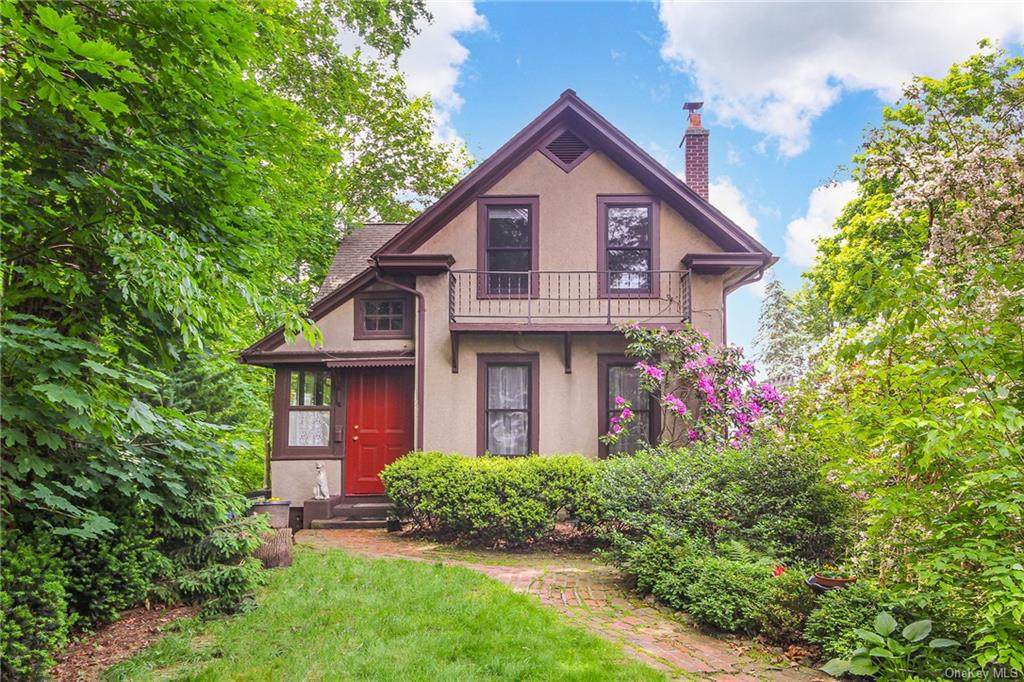 17 Sherwood Avenue - Photo 1