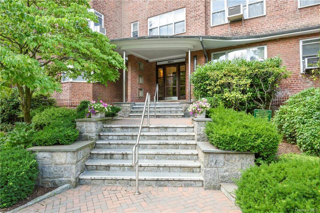 235 Garth Road - Photo 1