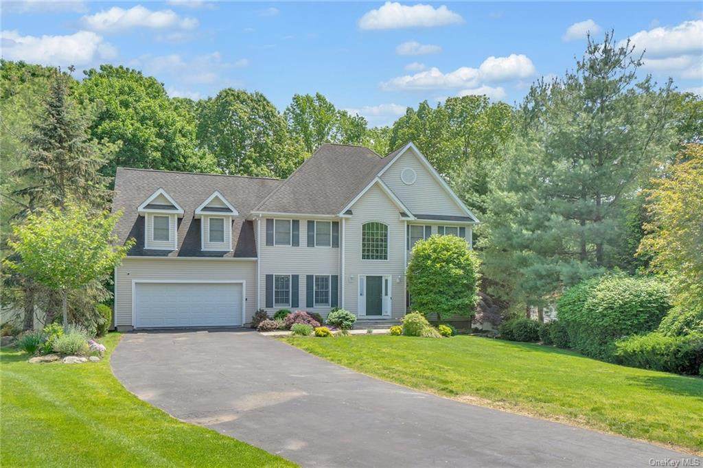 10 Applegate Way - Photo 1