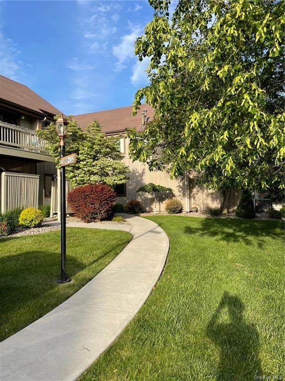 100 Sycamore Drive - Photo 1