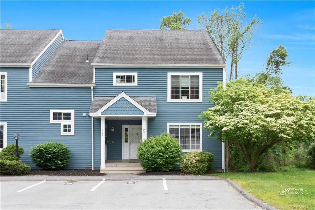 205 Bentley Court - Photo 1