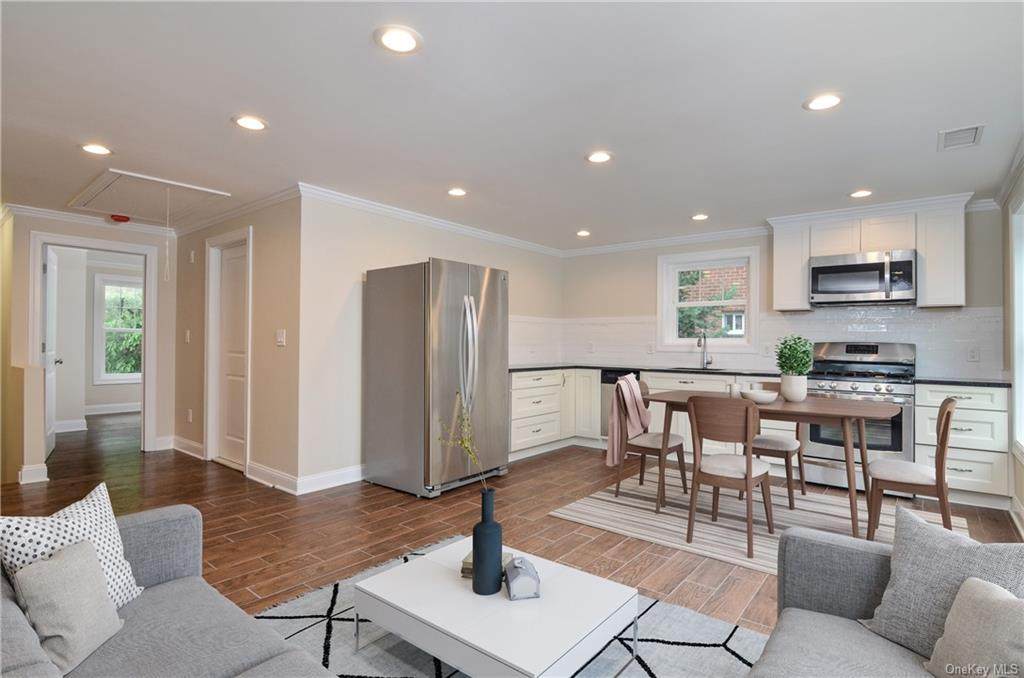 304 Battle Avenue - Photo 1
