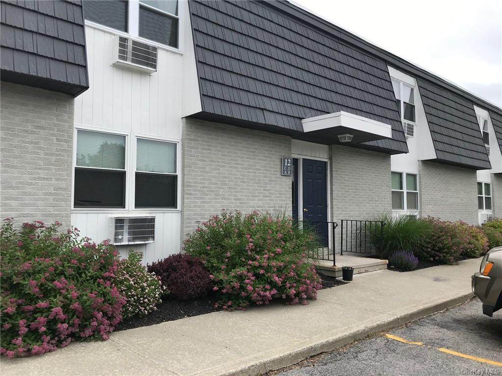12 White Gate Drive - Photo 1