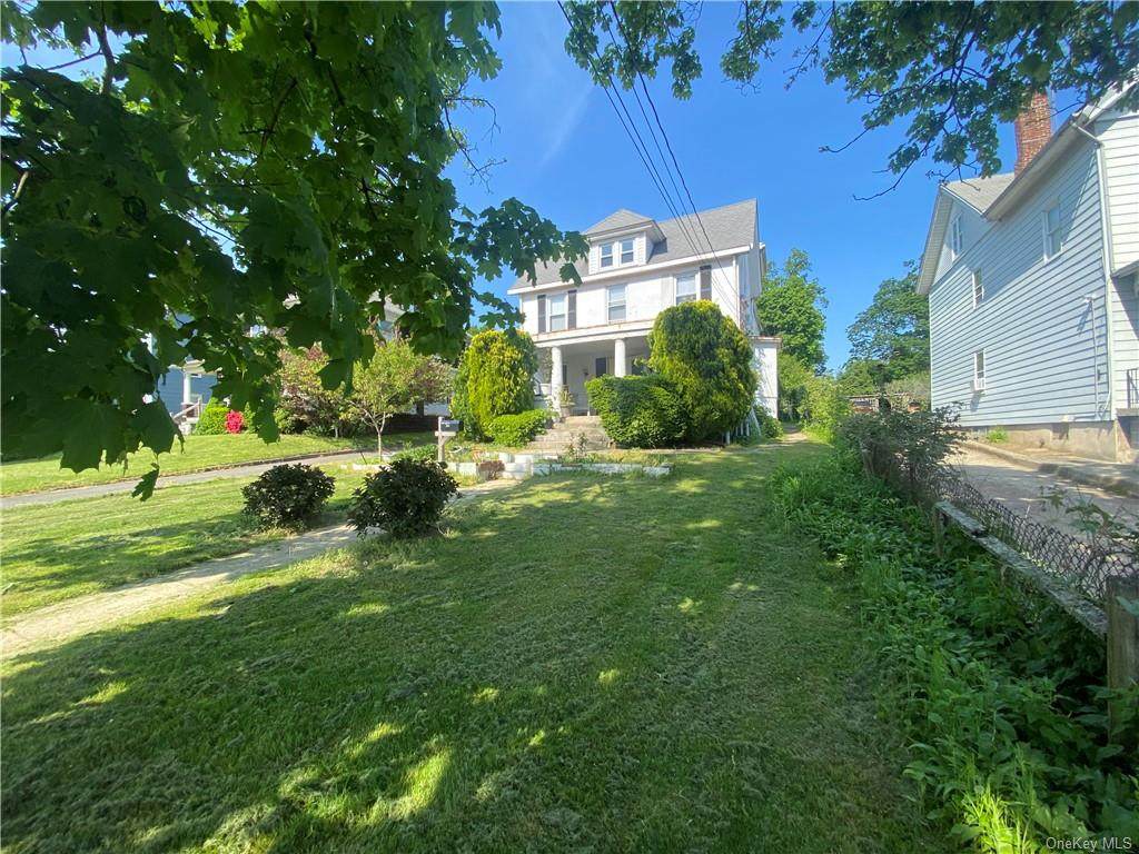 301 Union Avenue - Photo 1