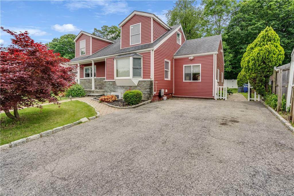 951 Parkway Place - Photo 1