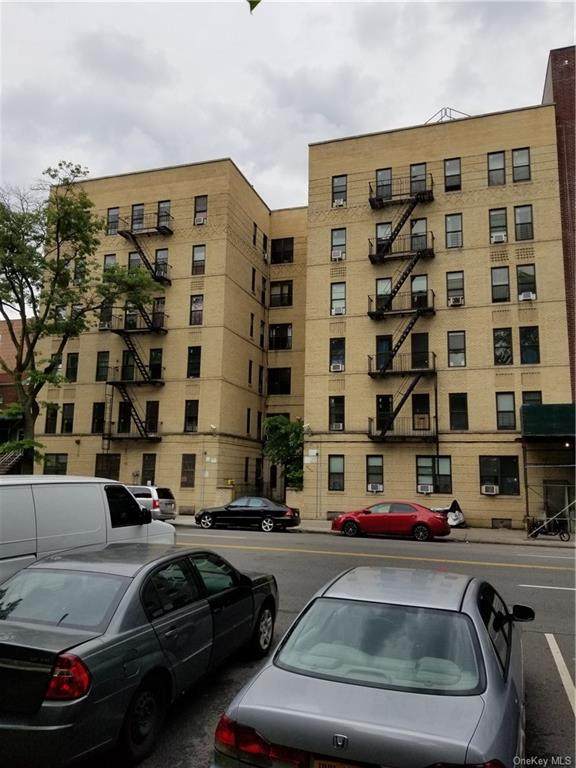 2440 Bronx Park - Photo 1