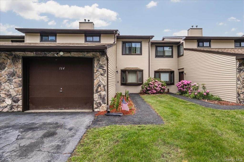 164 Eagleton Drive - Photo 1