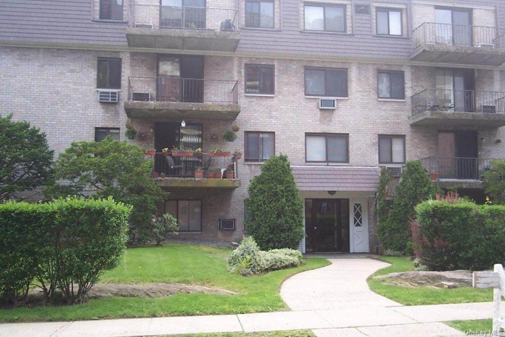 501 Pelham Road - Photo 1