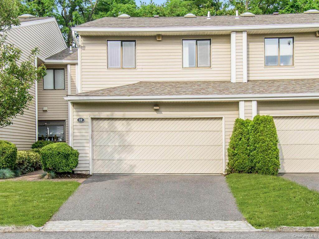 19 Pheasant Lane - Photo 1