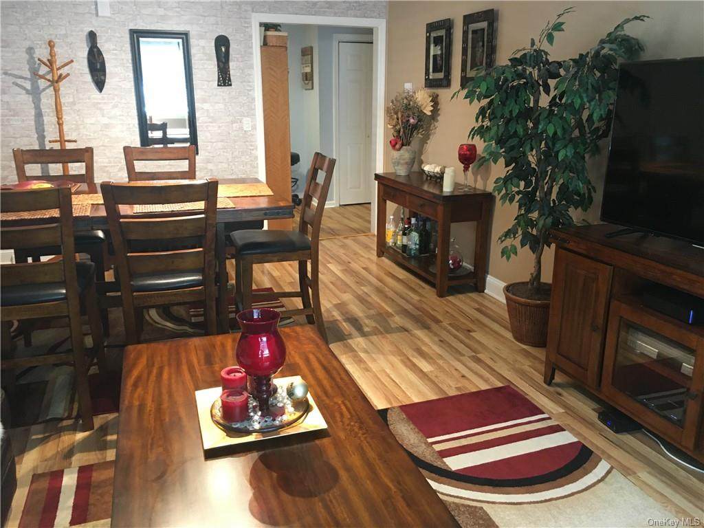 326 Fox Run Lane - Photo 1