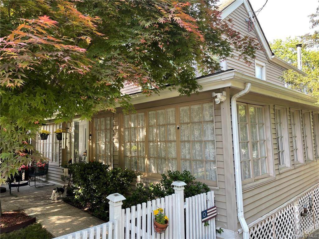106 Gleneida Avenue - Photo 1