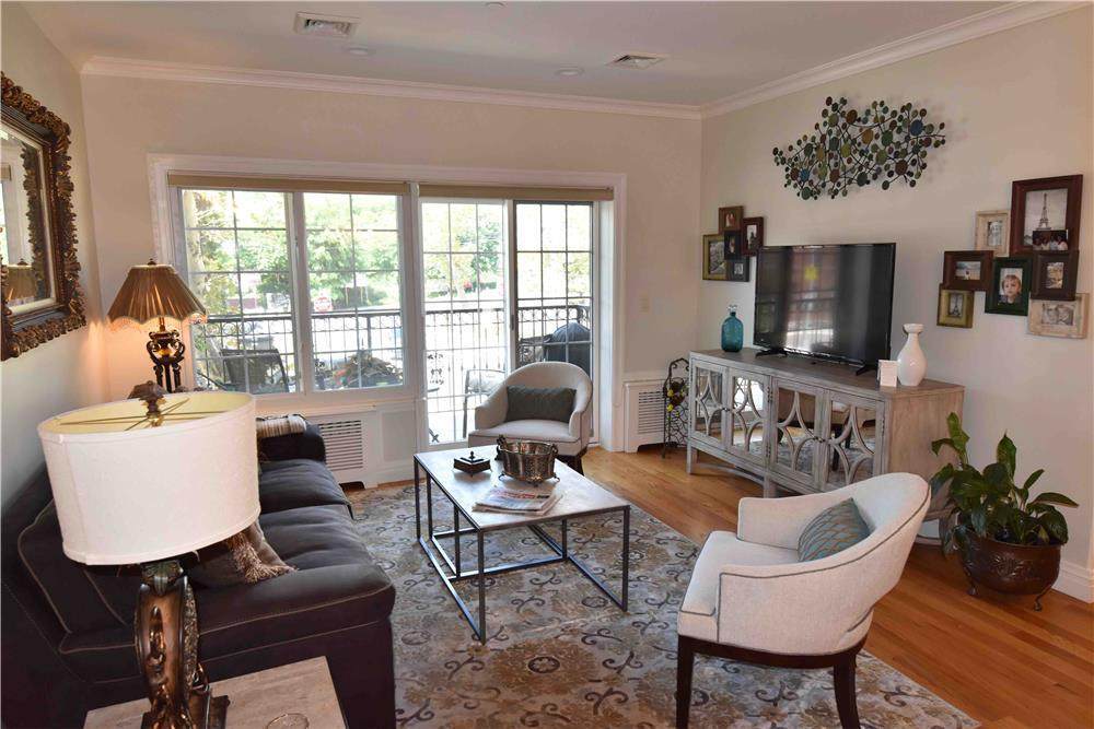 155 Bay Street - Photo 1
