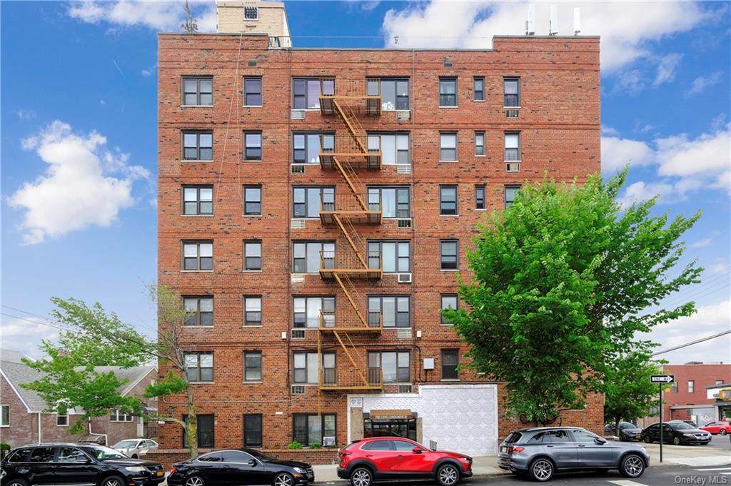 1144 Lydig Avenue - Photo 1
