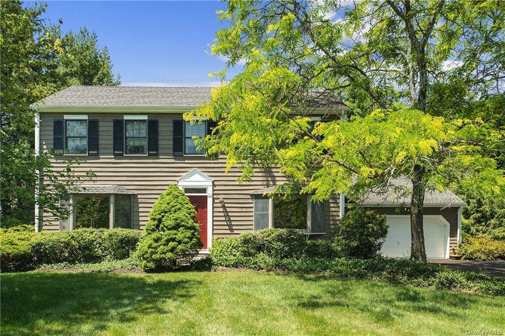 11 Greenhaven Road - Photo 1