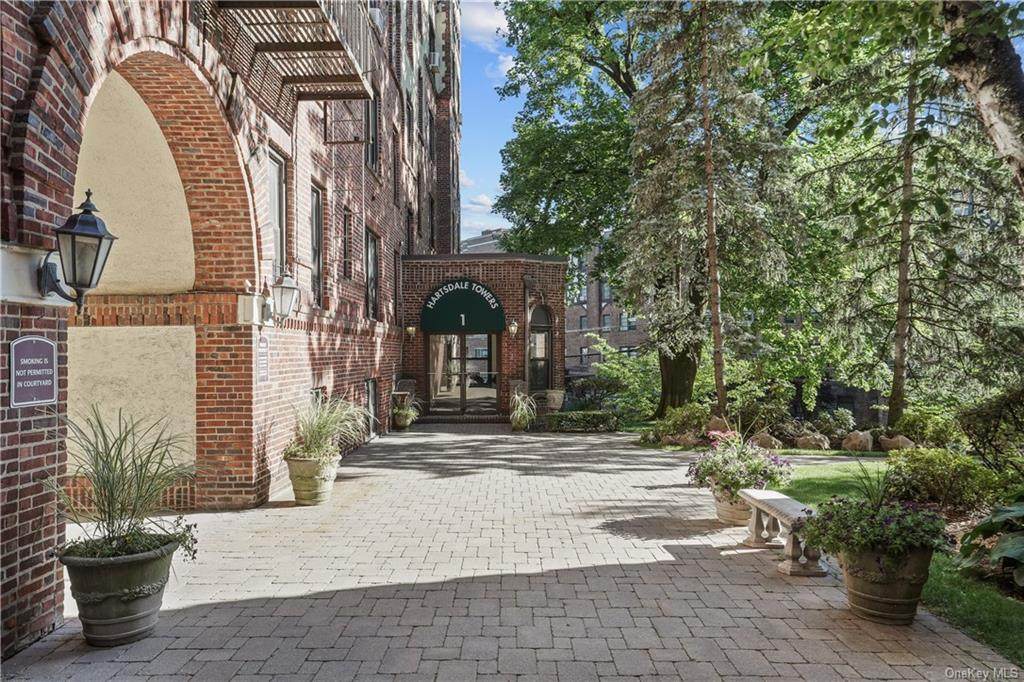 1 Columbia Avenue - Photo 1