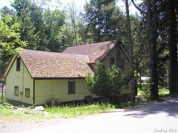 56 Maple Avenue - Photo 1
