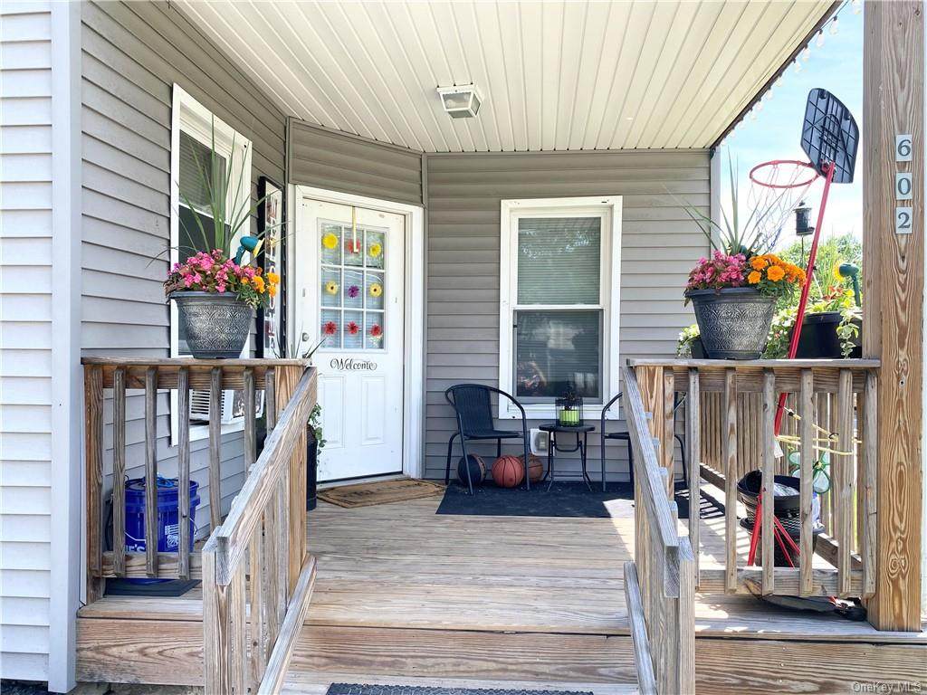 602 Violet Avenue - Photo 1