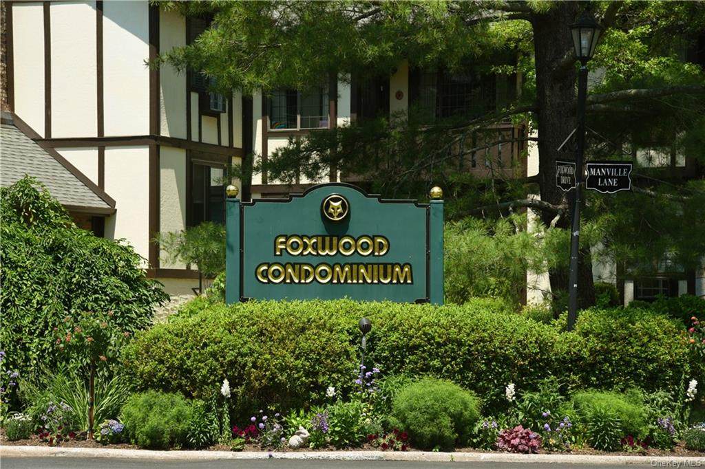 12 Foxwood Drive - Photo 1
