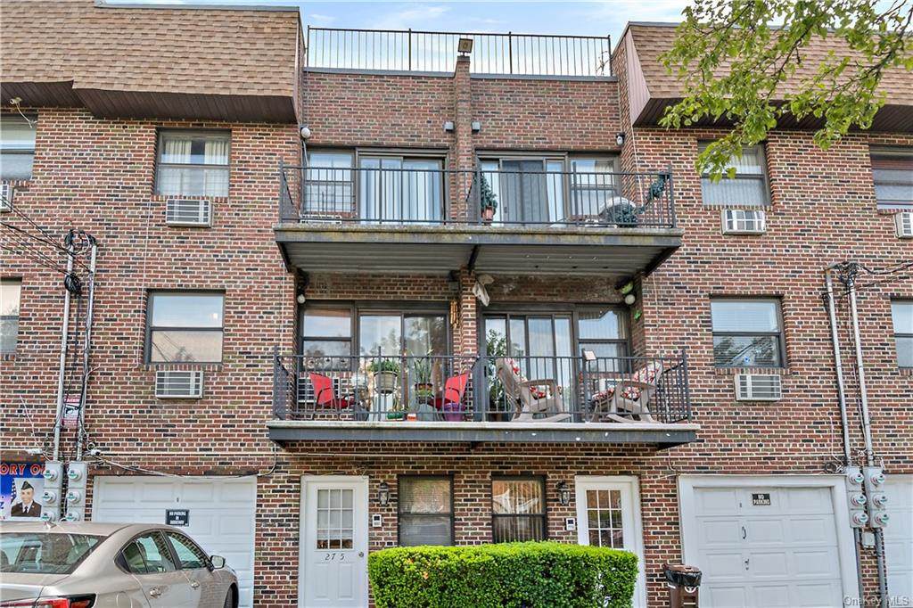 275 Buttrick Avenue - Photo 1