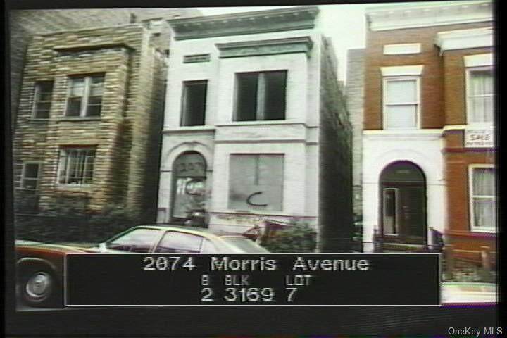 2074 Morris Avenue - Photo 1