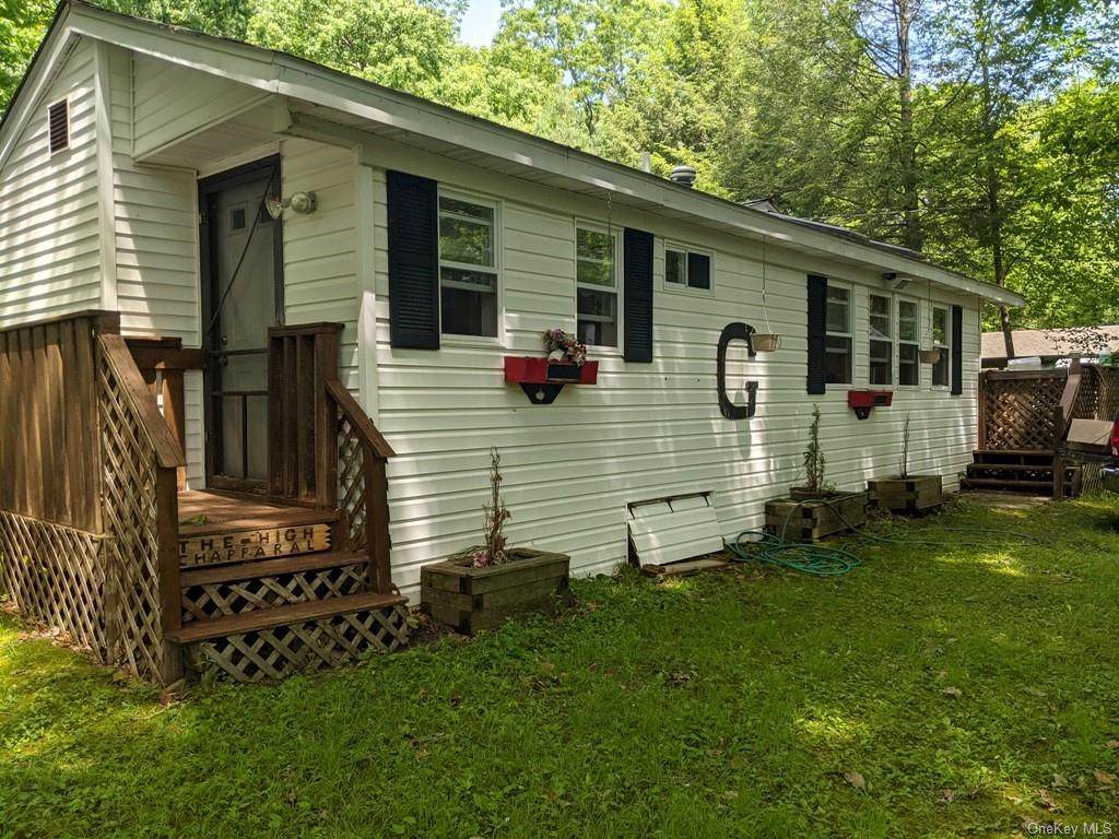 73 Delaware Trail - Photo 1